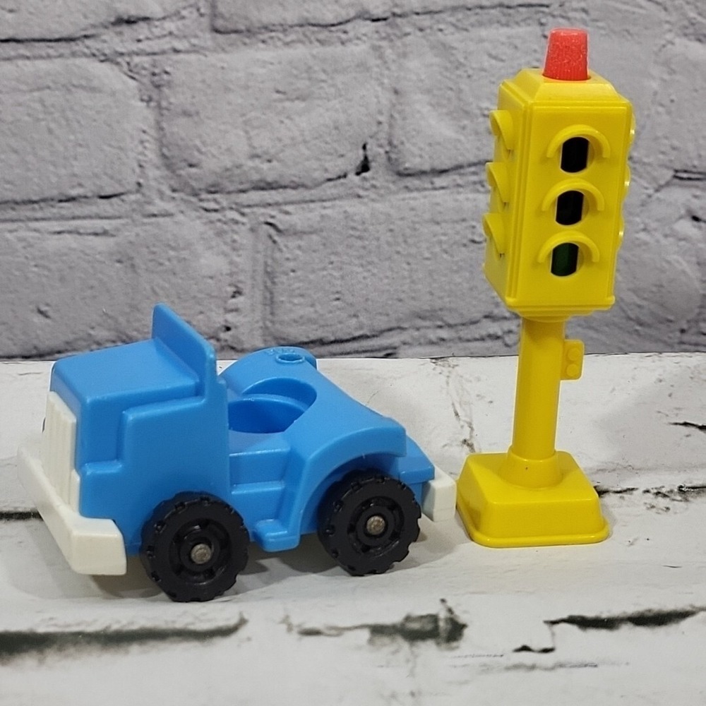 Vintage Fisher Price Little People Four Way Traffic Stop Light and Blue Car